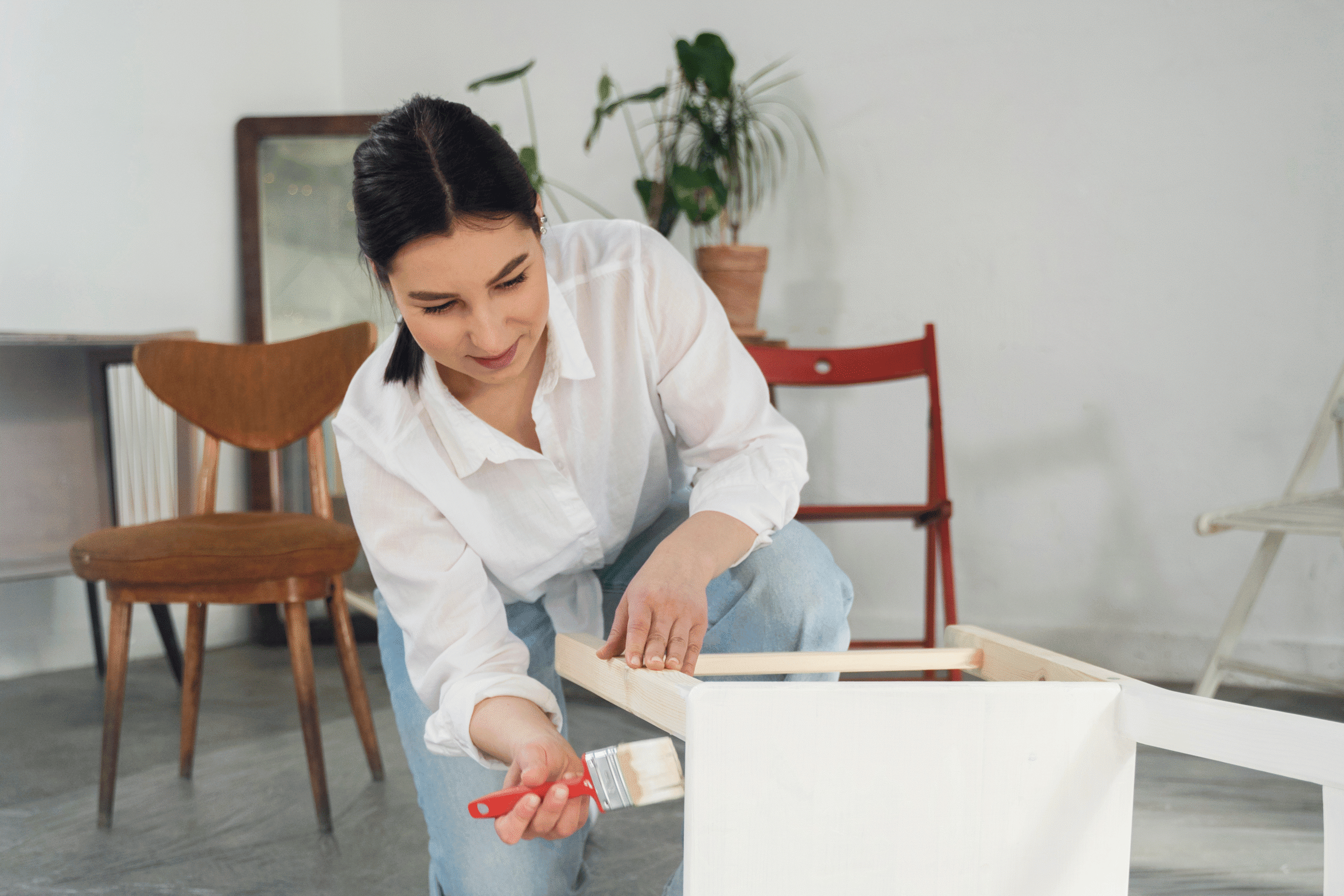 Refresh with Paint: How to Transform Old Furniture into Stunning Pieces